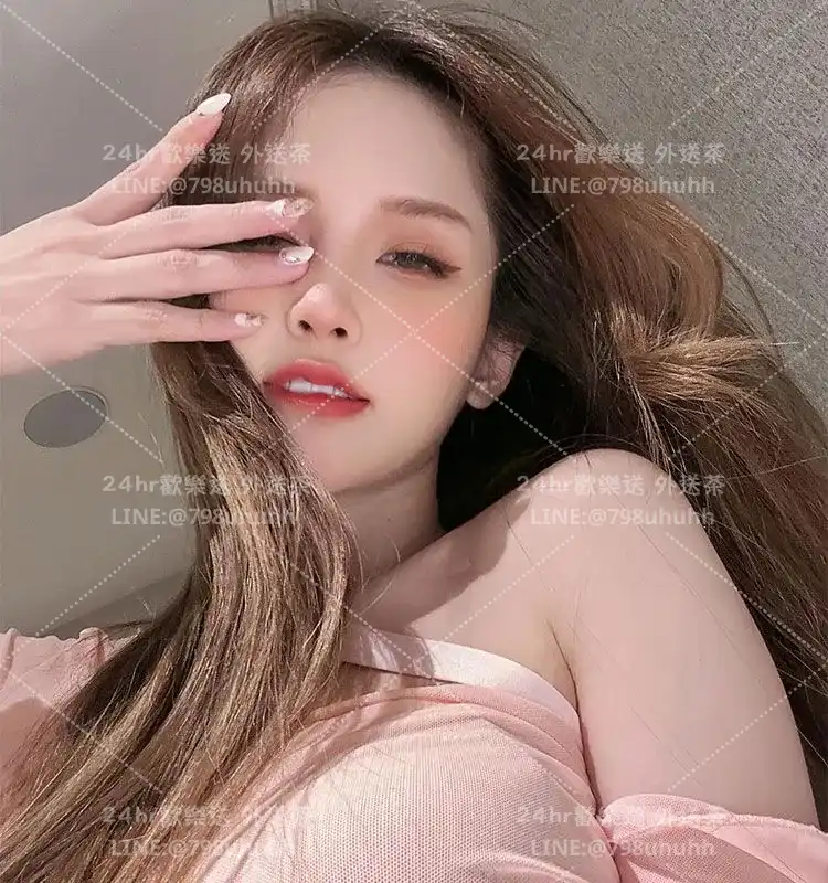 台南約砲 Eliana